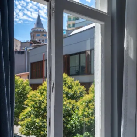 9 Galata Apartment *