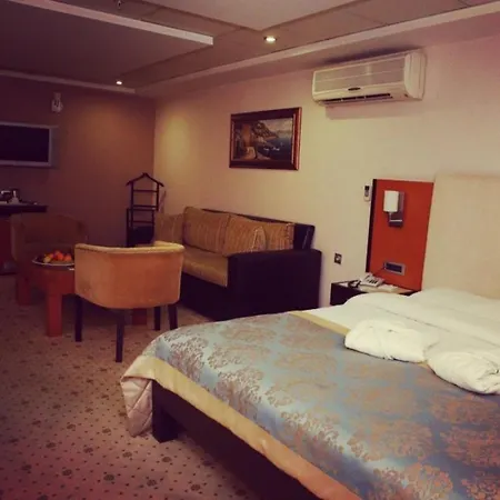 Hotel Zeo Merter *
