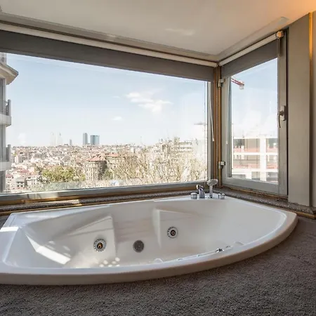 Taxim Residences 4*