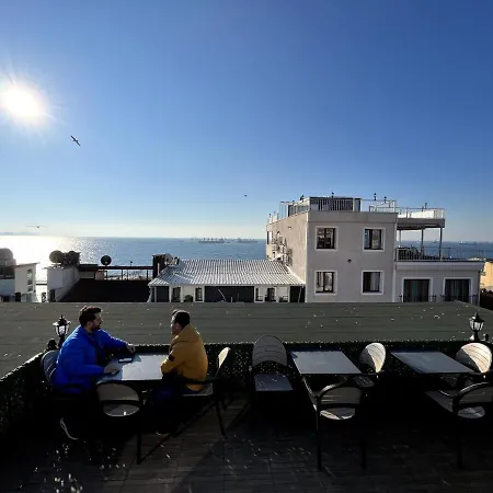 Hotel Maritime