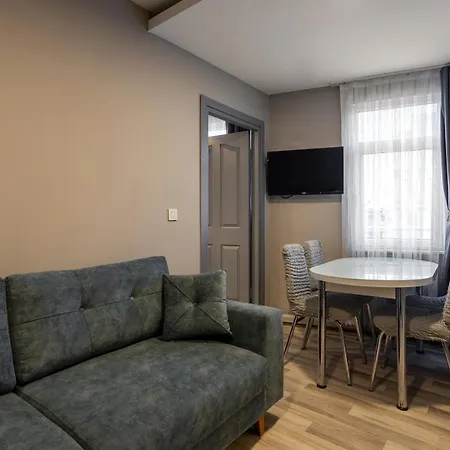 Apart Otel Element 2*