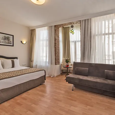 Taxim Marin Hotell 3*