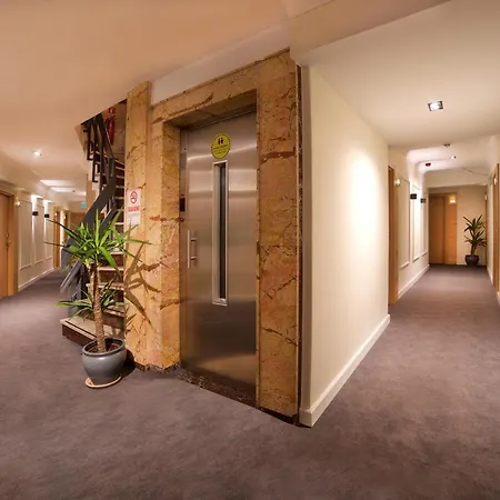 Barin Hotel 3*