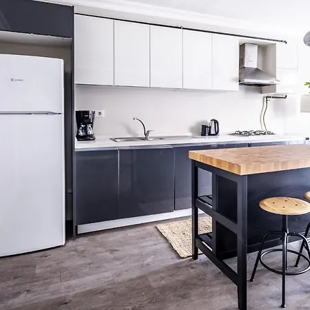 Flat With Sleek Interior In Sisli * Istanbul