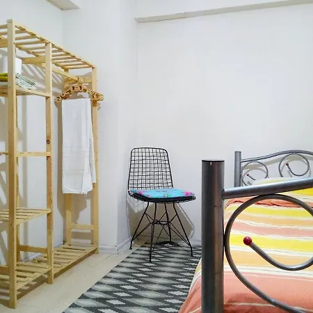 Homestay #02 Private Bedroom In A Shared Near Galata Tower *