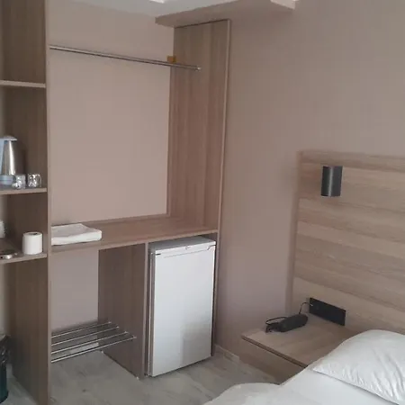 Moon Sirinevler Hotel