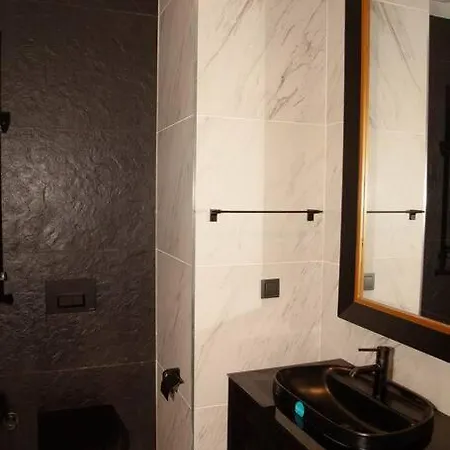 Apartment Benesta By Azad Homes *