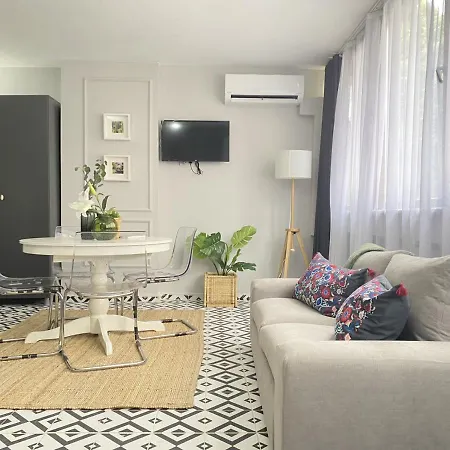 Refreshing And Central Studio Flat In Kabatas * Istanbul