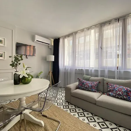 Refreshing And Central Studio Flat In Kabatas * Istanbul