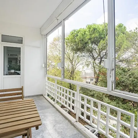 Apartment Spacious Flat Near Caddebostan Coast