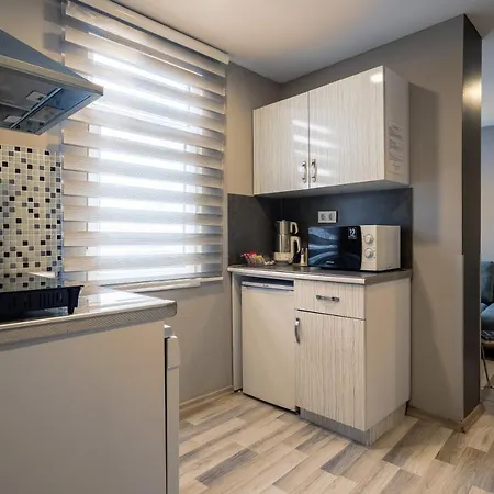 Element Aparthotel 2*