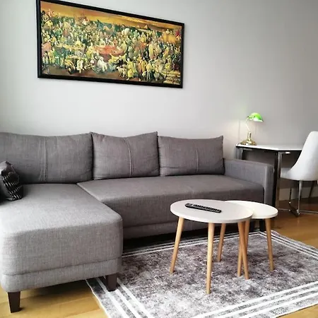 Metropol Towers Lovely Studio Апартаменты