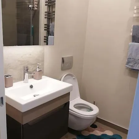 Metropol Towers Lovely Studio Апартаменты *