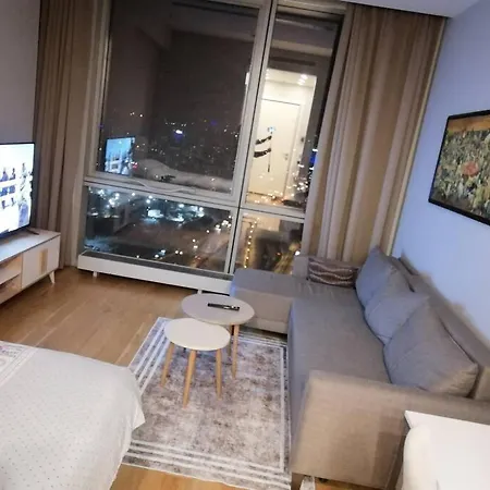 Metropol Towers Lovely Studio Апартаменты *