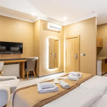 Hotel Orange & *