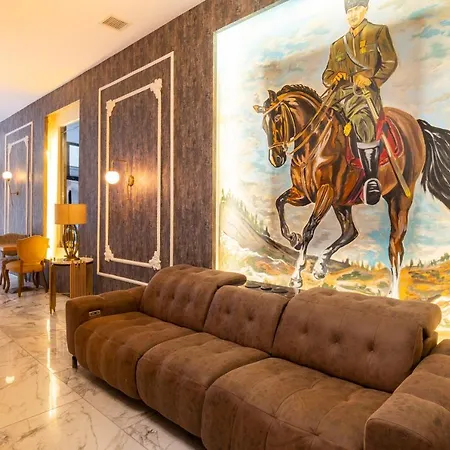 Hotel Orange & *