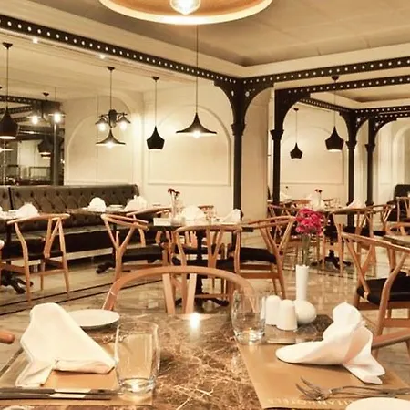 Hotel Metropolitan Taksim Istanboel