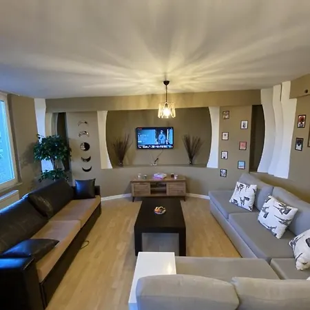 Homestay Cozy And New At The Heart Of Kadikoy #1 *