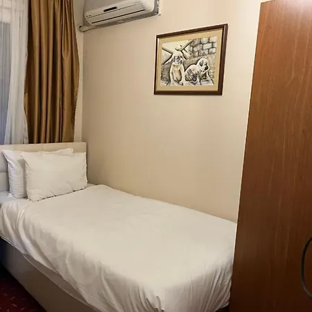 باريس 2*