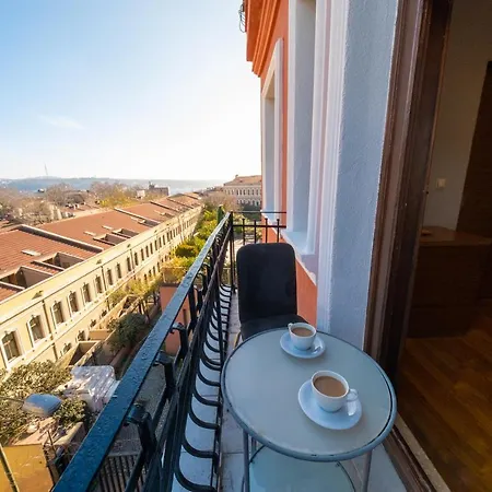 King Besiktas Apartment Istanbul