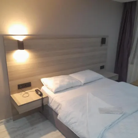 Hotel Moon Sirinevler 2*