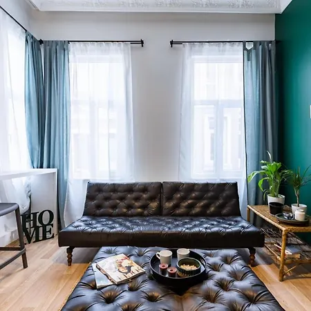 Stylish Flat 5 Min To Taksim Square In Beyoglu Apartment