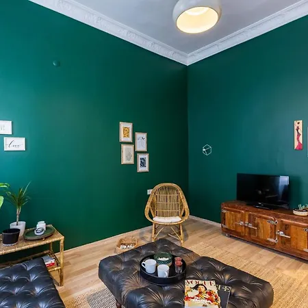 Stylish Flat 5 Min To Taksim Square In Beyoglu