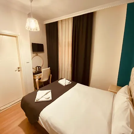 Adora Hotel Estambul