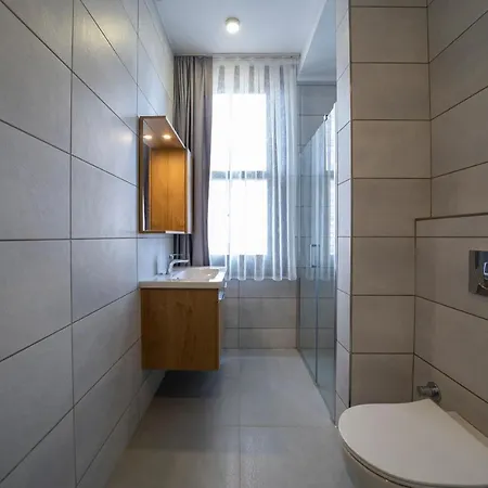 Historic 2 Bedroom Galata Apt-heart Of Kuledibi 1 Apartment Istanbul