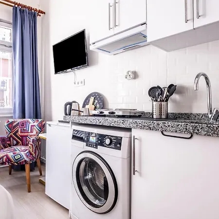 Modern Studio Flat With Central Location In Sisli Apartment Istanbul