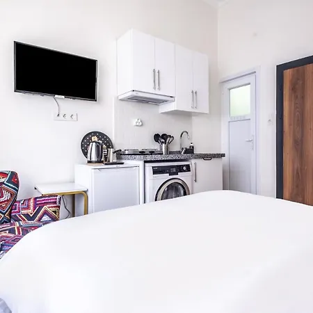 Modern Studio Flat With Central Location In Sisli Apartment *
