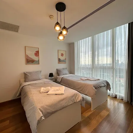 Luxury Modern 3 Bedroom & 2 Bath In Mashattan Residence, Maslak Sariyer Apartment *