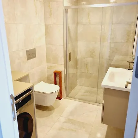 Otto Residences 215 *