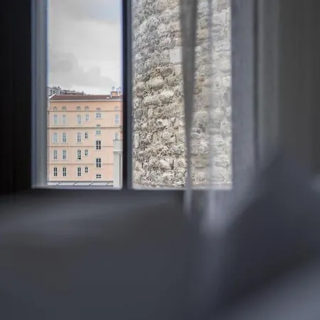 Apartment Historic 2 Bedroom Galata Apt-heart Of Kuledibi 1 *