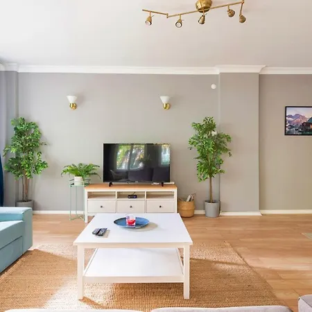 Outstanding Flat With Stylish Interior And Excellent Location Close To Shopping Malls In Sisli * Istanbul