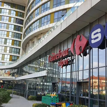 Magneficent Luxury With Pool And Fitnes Apartment Istanbul