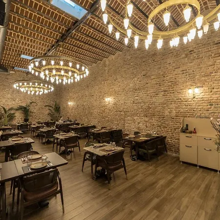 Brako Hotel *