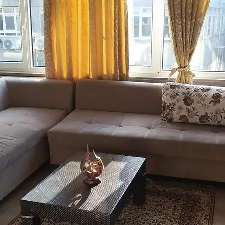 Ueskuedar Carsi * Istanbul