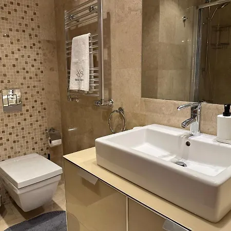 Luxury Modern 3 Bedroom & 2 Bath In Mashattan Residence, Maslak Sariyer * Istanbul