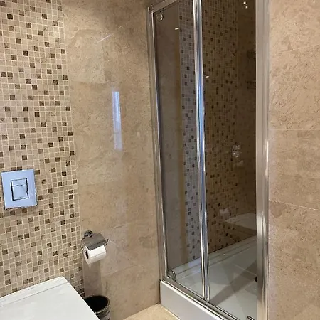 Luxury Modern 3 Bedroom & 2 Bath In Mashattan Residence, Maslak Sariyer Apartment Istanbul