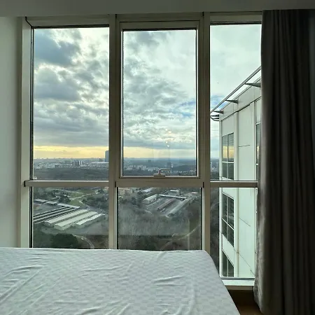 Apartment Luxury Modern 3 Bedroom & 2 Bath In Mashattan Residence, Maslak Sariyer Istanbul
