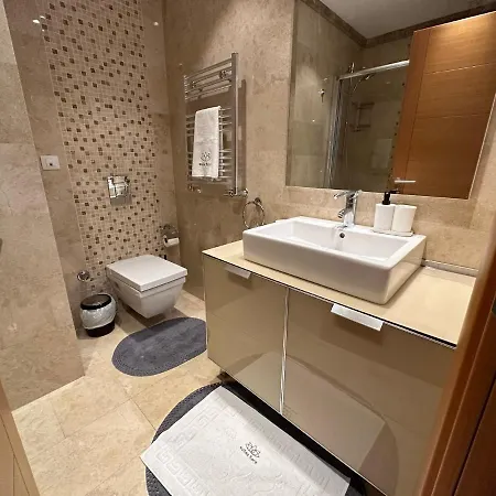 Apartment Luxury Modern 3 Bedroom & 2 Bath In Mashattan Residence, Maslak Sariyer Istanbul