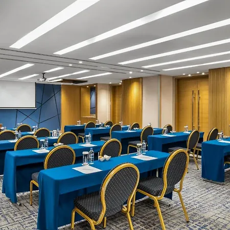 Crowne Plaza Florya By Ihg 5*