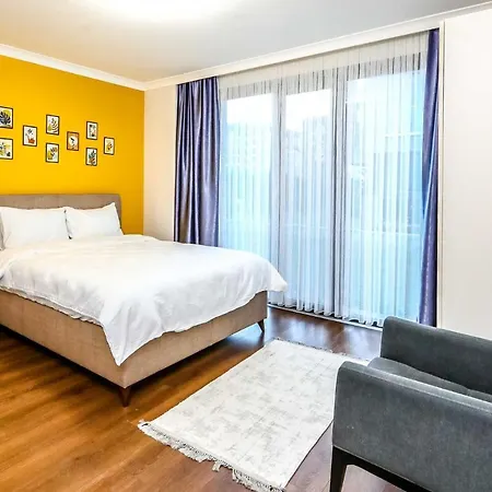 Flat With Balcony Close To Viaport Marina Tuzla Apartment *