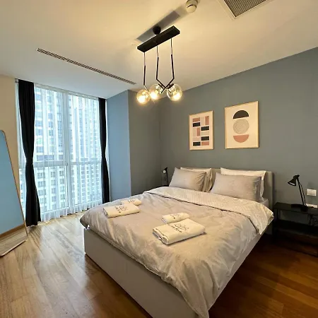 Bright 3 Bedroom & 2 Bath In Mashattan Residence, Maslak Sariyer Daire