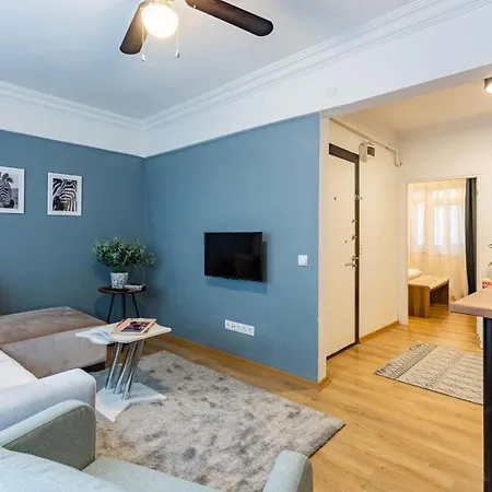 Apartment Missafir Impressive Flat In The Heart Of Cihangir Beyoglu *