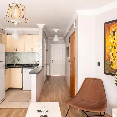 Fascinating Near Nisantasi And Trendy Attractions In Besiktas Apartment *