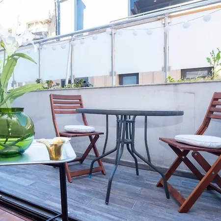 Flat With Terrace Near Istiklal Street Apartment *
