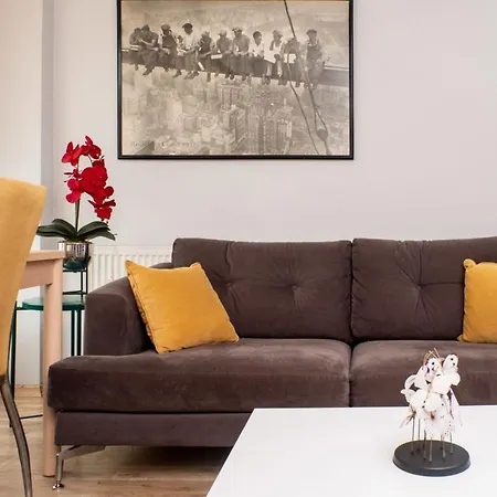 Fascinating Near Nisantasi And Trendy Attractions In Besiktas Apartment Istanbul