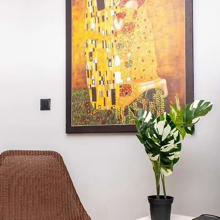 Fascinating Near Nisantasi And Trendy Attractions In Besiktas Apartment *